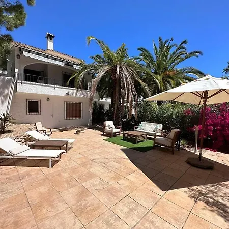 Moraira Portet Pool & Apartment Teulada