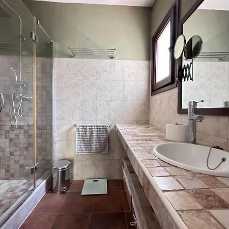 Moraira Portet Pool & Апартаменты Теулада